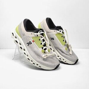 ON RUNNING WOMEN'S cloudstratus 3 running sneakers green Size 7.5 GUC